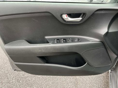 Used 2023 Kia Rio S image 14