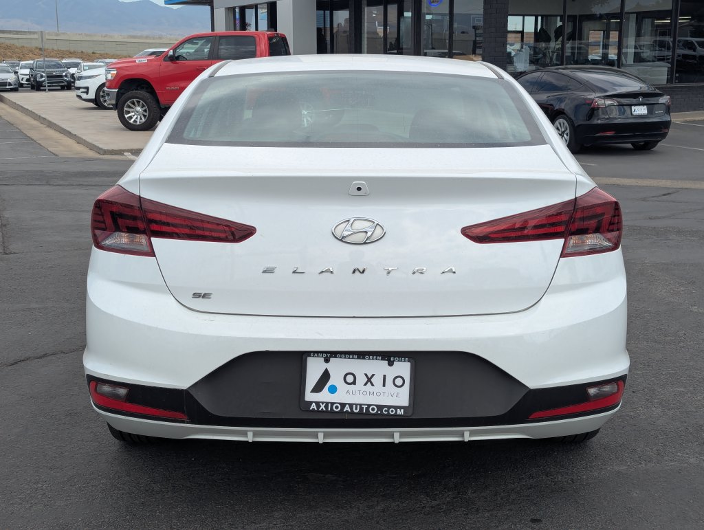 Used 2019 Hyundai Elantra SE w/ Cargo Package FWD image 5