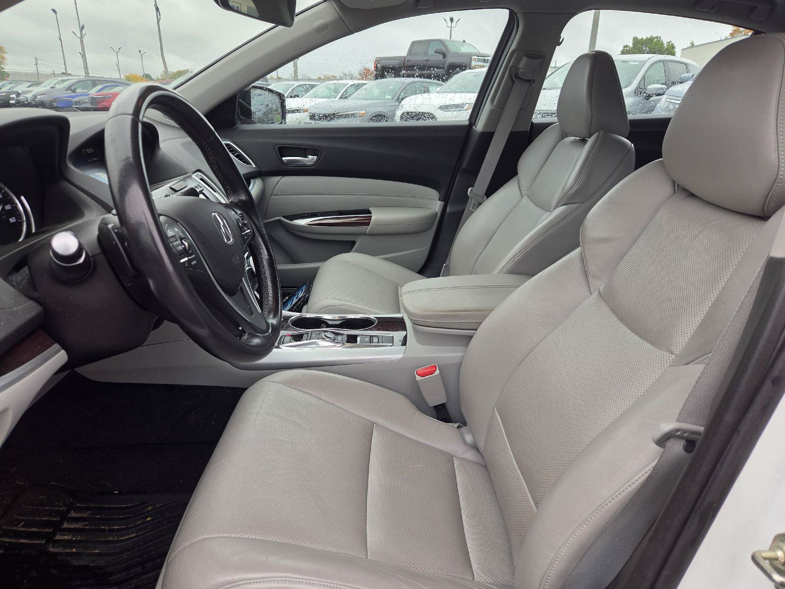 Used 2015 Acura TLX w/ Technology Package FWD image 7
