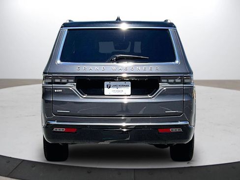 Used 2022 Jeep Grand Wagoneer Series II AWD/4WD image 8