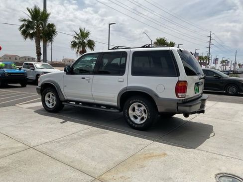 Used 2000 Ford Explorer XLT AWD/4WD image 6
