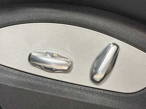 Certified 2026 Porsche Macan S AWD/4WD image 24