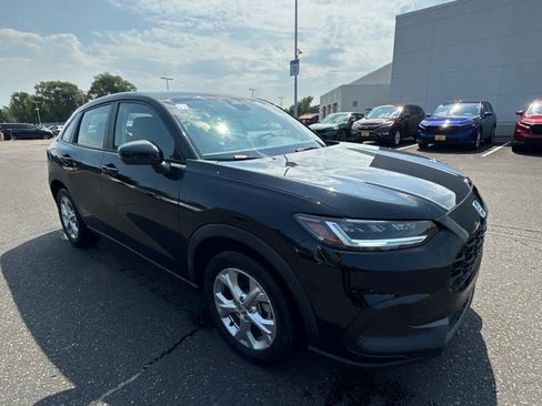 Used 2023 Honda HR-V LX image 3