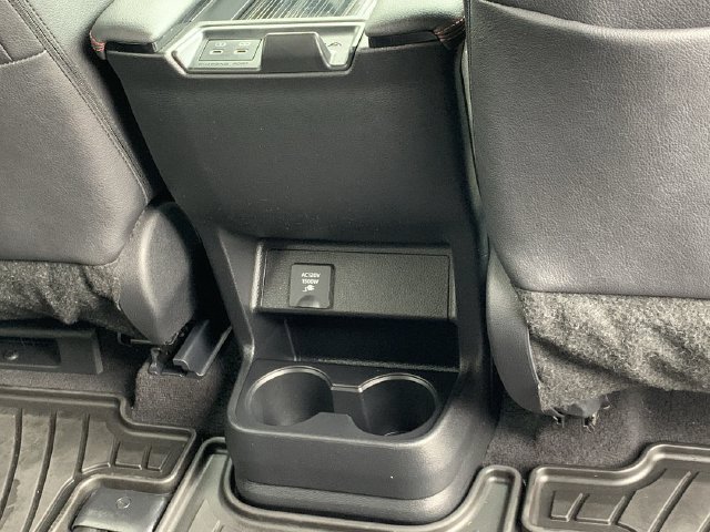 Used 2026 Toyota Sienna XSE AWD/4WD image 35