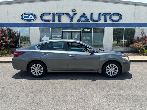 Used 2018 Nissan Altima 2.5 S w/ S Convenience Package FWD image 3