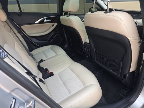 Used 2019 INFINITI QX30 AWD w/ Navigation Package image 19