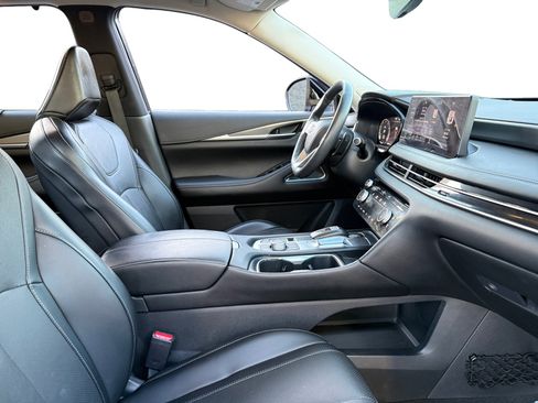 Used 2023 INFINITI QX60 Luxe w/ Performance Audio Package image 14