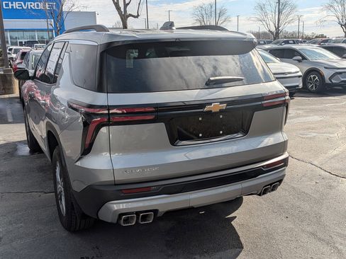 New 2026 Chevrolet Traverse LT image 6