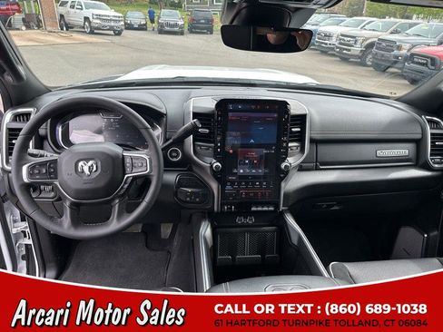 Used 2025 RAM 2500 Laramie AWD/4WD image 20