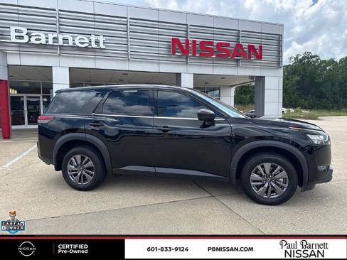 Certified 2024 Nissan Pathfinder S FWD image 5