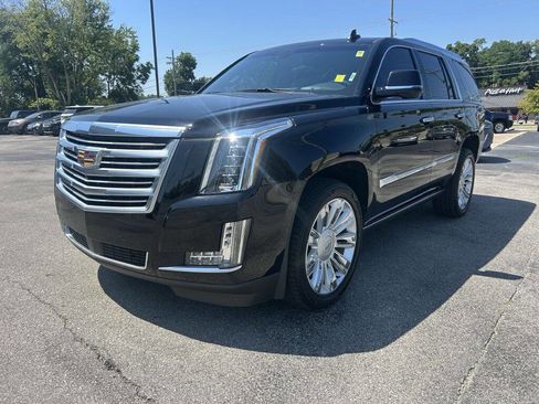 Used 2019 Cadillac Escalade Platinum image 8