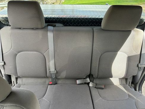 Used 2011 Nissan Frontier SV AWD/4WD image 15