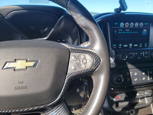 Used 2018 Chevrolet Colorado LT w/ LT Convenience Package image 16