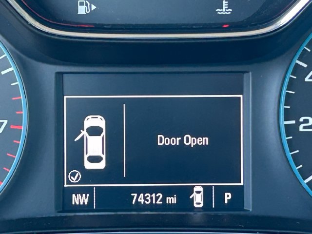 Used 2017 Chevrolet Cruze LT FWD image 19