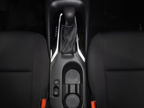 Used 2024 Toyota Corolla LE FWD image 19