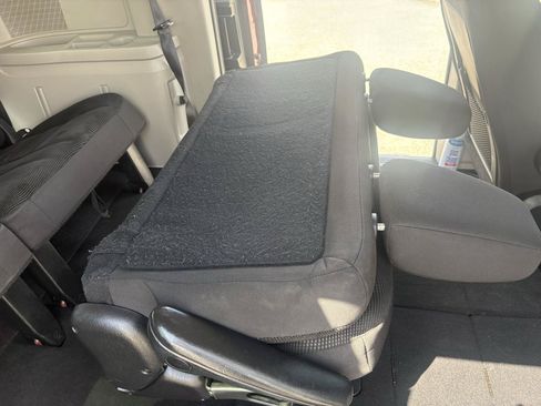 Used 2020 Dodge Grand Caravan SE FWD image 32