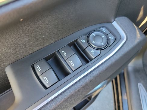 Used 2025 GMC Sierra 1500 SLT RWD image 20