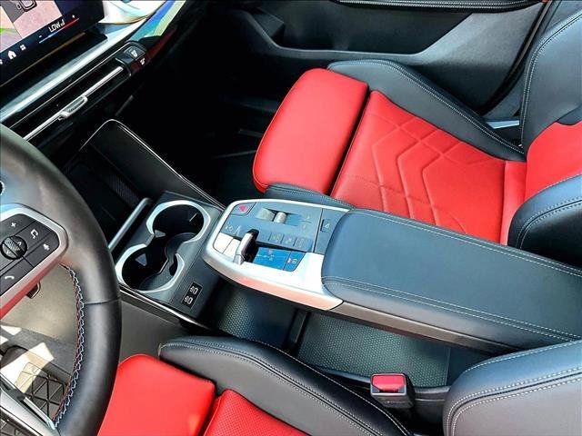 Used 2026 BMW X1 M35i w/ Technology Package AWD/4WD image 14