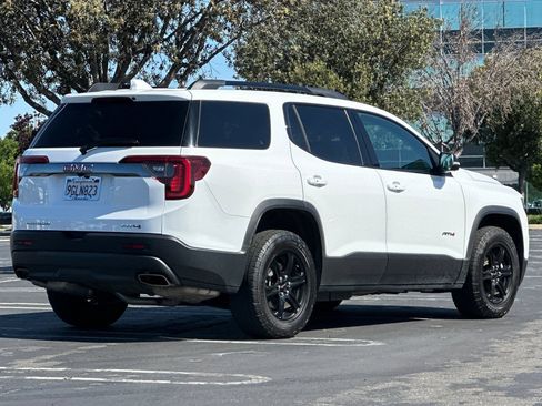 Used 2023 GMC Acadia AT4 w/ Technology Package AWD/4WD image 4