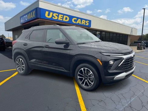 Used 2024 Chevrolet TrailBlazer LT w/ Convenience Package image 4