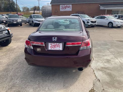 Used 2012 Honda Accord LX image 4