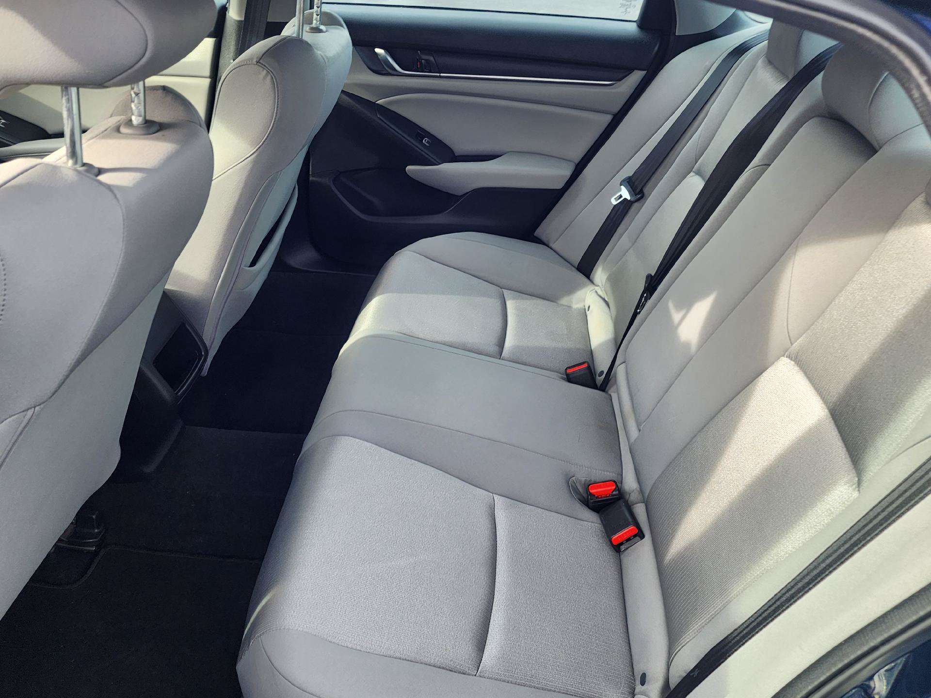 Used 2018 Honda Accord LX image 8