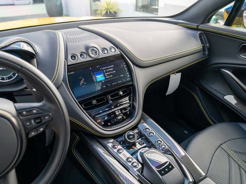 Used 2023 Aston Martin DBX 707 image 9