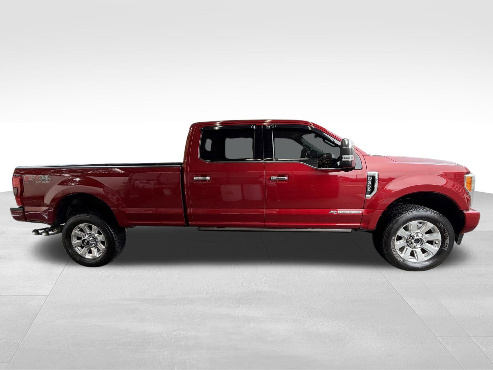 Used 2017 Ford F350 Platinum w/ Platinum Ultimate Package AWD/4WD image 4
