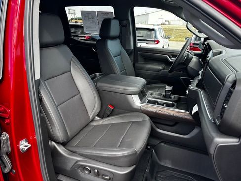 Used 2025 GMC Sierra 1500 SLT w/ SLT Premium Plus Package image 15