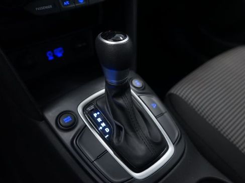 Used 2019 Hyundai Kona SE AWD/4WD image 19