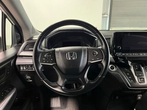 Used 2023 Honda Odyssey EX-L image 19