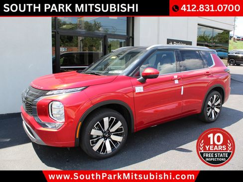 New 2025 Mitsubishi Outlander SEL image 2