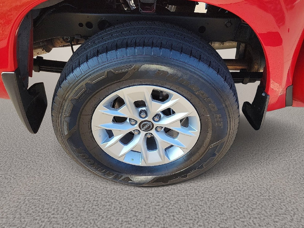 Used 2024 Nissan Frontier SV AWD/4WD image 7