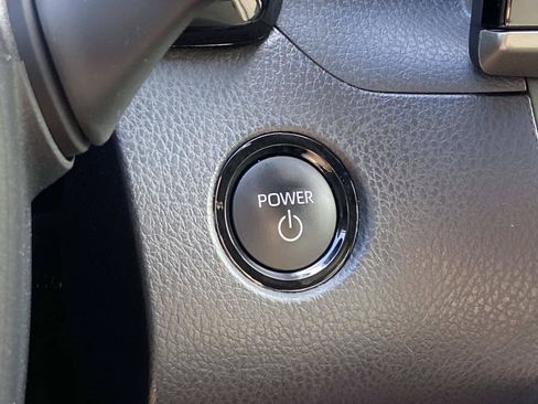 Used 2026 Toyota Camry SE FWD image 26