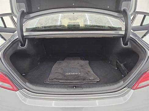 Used 2021 Genesis G70 2.0T image 14