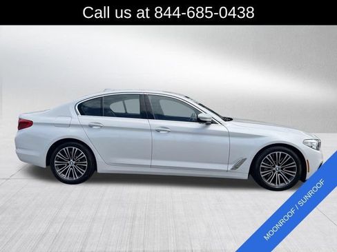 Used 2017 BMW 530i xDrive AWD/4WD image 4