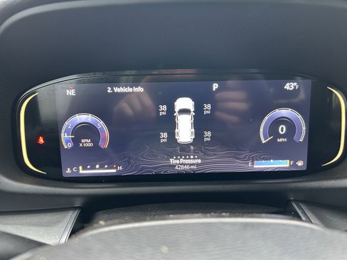 Used 2023 Jeep Wagoneer Series II image 11