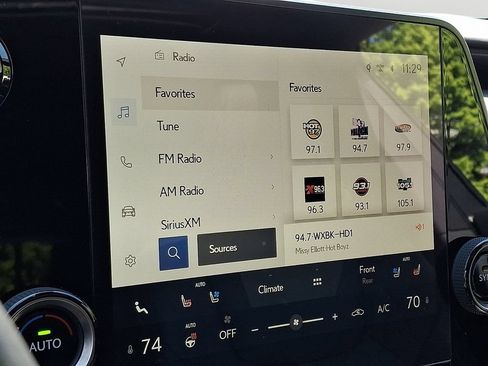 Used 2024 Lexus RX 350 Premium w/ Accessory Package (Z1) AWD/4WD image 18