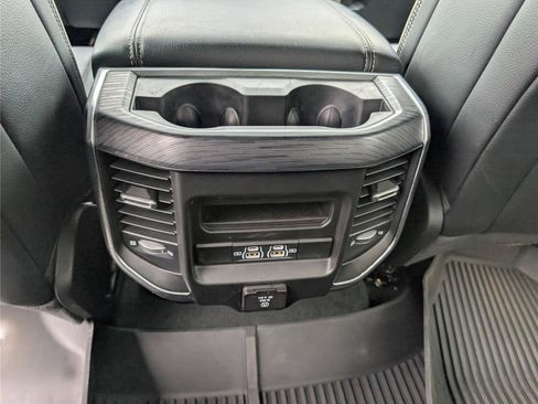 Used 2023 RAM 1500 Laramie AWD/4WD image 19