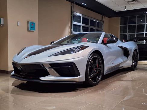 Used 2021 Chevrolet Corvette 2LT w/ Z51 Performance Package image 3
