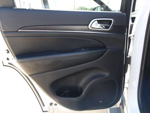 Used 2018 Jeep Grand Cherokee Limited AWD/4WD image 40