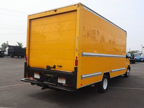 Used 2021 GMC Savana 3500 Extended w/ Power Convenience Package RWD image 7