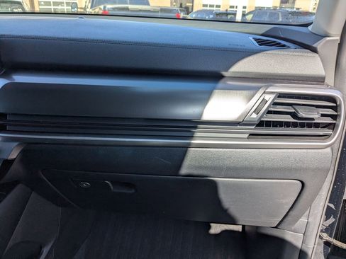 Certified 2024 Kia Telluride S w/ S Sunroof Package AWD/4WD image 31