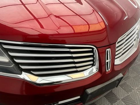 Used 2017 Lincoln MKX Select w/ Select Plus Package FWD image 32