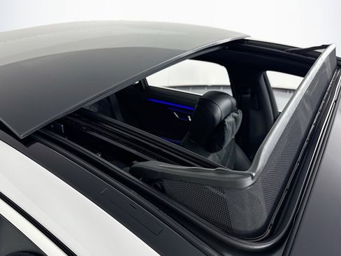 New 2026 Mercedes-Benz S 580 4MATIC Sedan image 21
