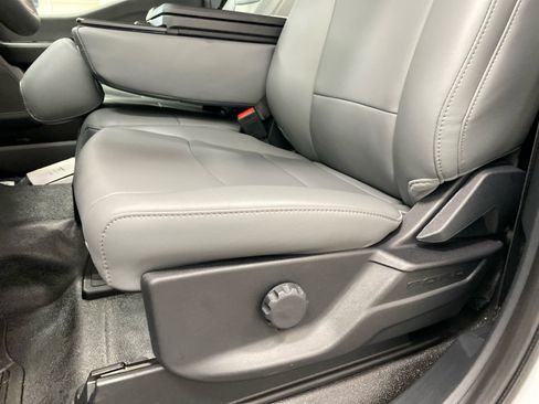 New 2024 Ford F550 4x4 Regular Cab Super Duty image 12