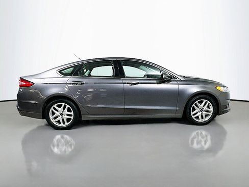 Used 2013 Ford Fusion SE image 8