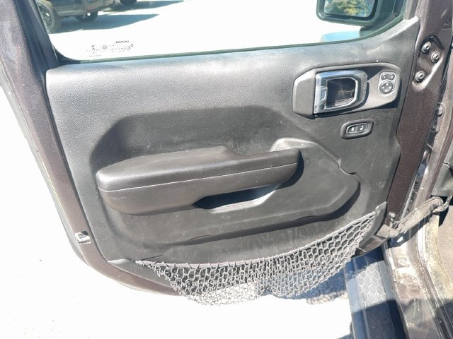 Used 2018 Jeep Wrangler Unlimited Sport S AWD/4WD image 15