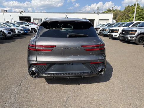 Used 2022 Genesis GV70 3.5T Sport w/ Sport Prestige Package AWD/4WD image 4