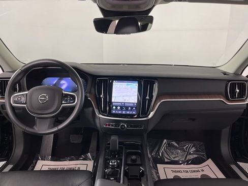 Used 2025 Volvo V60 B5 Cross Country Plus AWD/4WD image 39